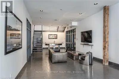 Discover a rare opportunity to lease studio and office space in one of Toronto's most iconic creativ...