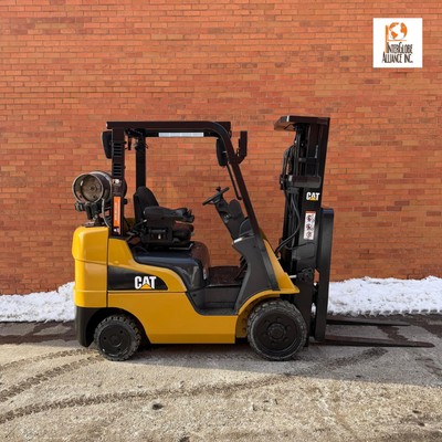 Used CAT 2C5000 propane forklift — Ready to work. Specifications: • Year: 2020 • Capacity: 5,000 lbs...