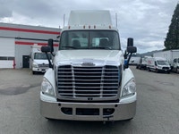 Ryder Stock ID: 799562 Transmission Type/Speed: AUTO 13 Engine: DIESEL DD15 GHG'17 475/1625 Horse Po... (image 1)