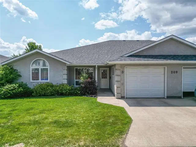 3 209 Cater Drive Brandon, Manitoba62854412461699121