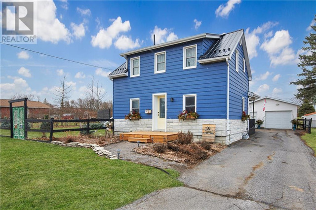 90 MCGARRY AVENUE Renfrew, Ontario in Houses for Sale in Renfrew