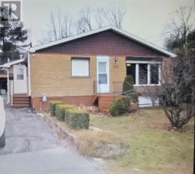 Three bedrooms 3 bathroom detached home for rent in Elliot Lake. Detached 2 car garage, double paved...