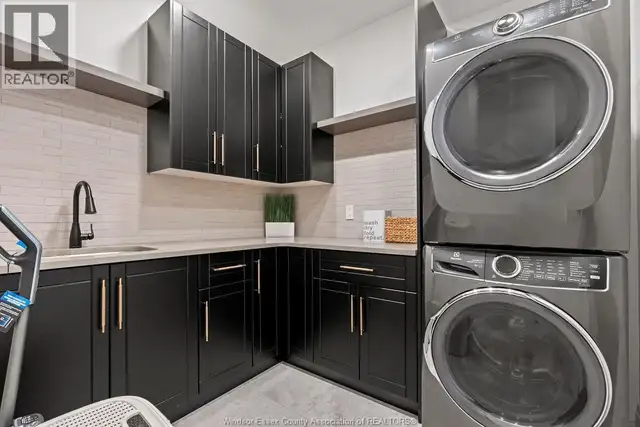 8720 RIVERSIDE DRIVE East Windsor, Ontario in Houses for Sale in Windsor Region - Image 25