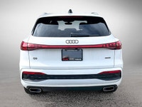 Only 90 Miles! This Audi Q5 boasts a Intercooled Turbo Premium Unleaded I-4 2.0 L/121 engine powerin... (image 5)