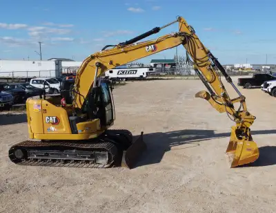 2023 CAT 315 excavator with only 615 hours. Very clean, low-hour machine that has been well maintain...