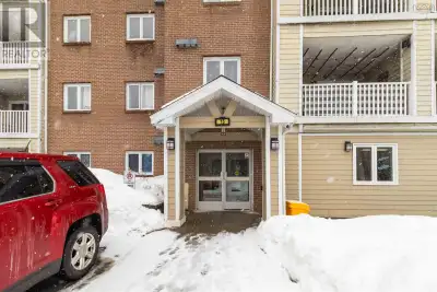 Welcome to 403-15 Langbrae Drive in Clayton Park! This beautifully updated top-floor condo offers th...