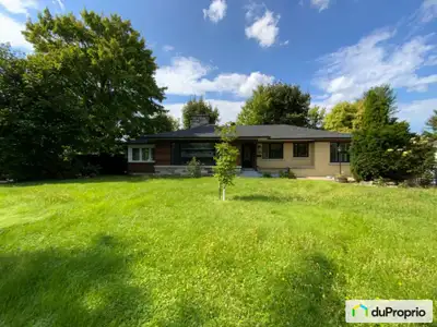 AGENT S'ABSTENIR Somptueuse et très grande propriété bien éclairée, et très bien localisée à Beloeil...