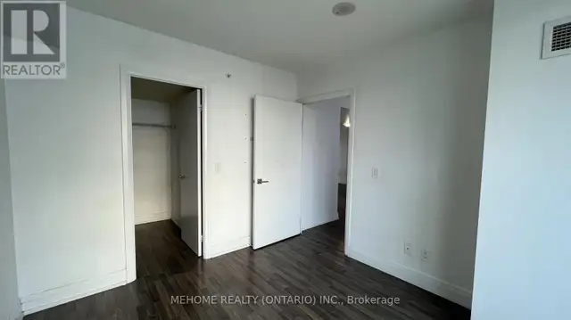 710 W - 565 WILSON AVENUE Toronto (Clanton Park), Ontario in Long Term Rentals in City of Toronto - Image 7