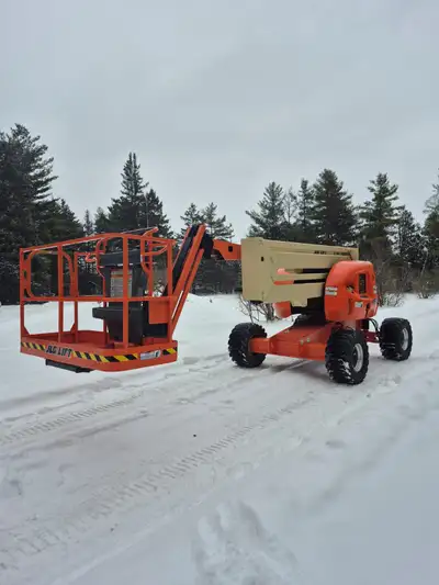 For sale is a 2013 JLG 450AJ articulating boom lift — Similar to Genie Z-45 or Z45. a versatile roug...