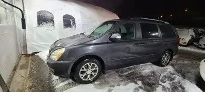 KIA SEDONA EX 2014 ** 7 PASSAGERS ** BONNE CONDUITE + MODÈLE TRÈS ÉQUIPÉ - Cuir + Connexion Bluetoot...