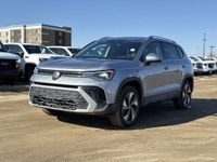 AMVIC Licensed Dealer * Heated Front Seats * Heated Steering Wheel * Rear Vision Camera * Wireless C... (image 3)
