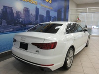 AUDI A4 2018 QUATTRO TOUT ÉQUIPÉ / TOIT OUVRANT ÉLECTRIQUE / INTÉRIEUR EN CUIR NOIR CHAUFFANT / BLUE... (image 6)