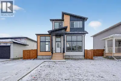 This is one of those homes where the details quietly do the heavy lifting. A legal suite, a proper m...