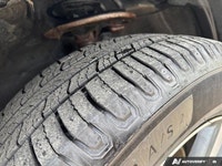 *2018 Toyota RAV4 LE FWD | Toyota Safety Sense | Award-Winning Value* Awarded by KBB.com for Best Re... (image 9)