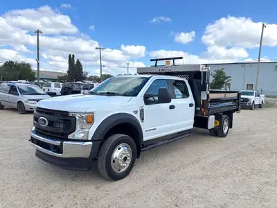 2022 Ford F550 Crew XL 4x4 Dump Truck, 6.7L Diesel, Auto, Only 38,589 km and 1350 Hours, 19,500 lbs...