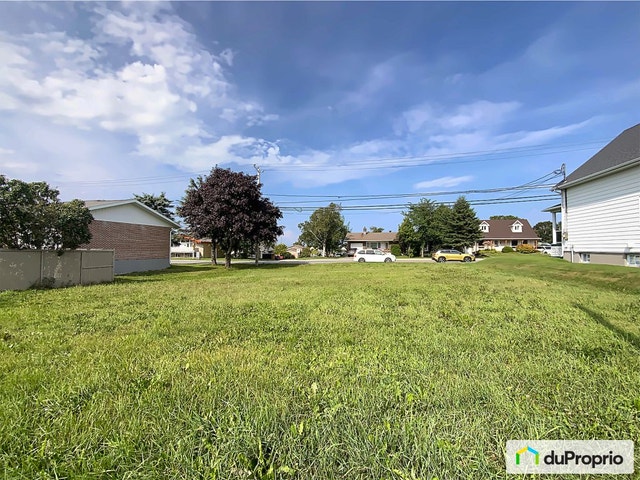 $99,000 - Residential Lot for sale in Matane — photo 1