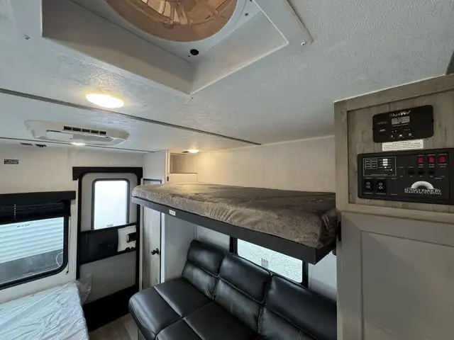 2026 ,Sun Lite,Sunset Park RV 15RBE in Travel Trailers & Campers in Kamloops - Image 9