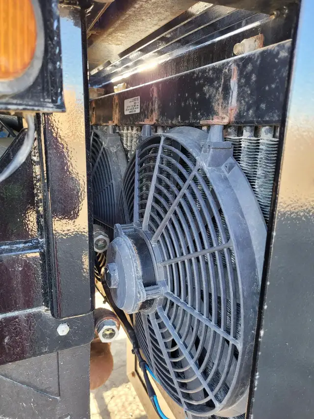 2013 WESTERN STAR 6900XD in Heavy Trucks in Saskatoon - Image 102