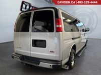 The 2025 GMC Savana Passenger LT 3500 combines commercial-grade durability, spacious passenger capac... (image 4)