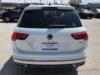One Owner, R-Line AWD, Panoramic Roof, Navigation, Leather P/Memory Heated Seats, Heated Steering Wh... (image 4)