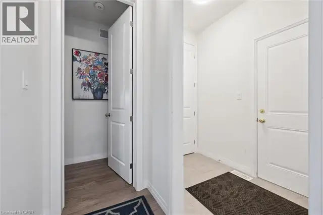 972 STONECLIFFE Walk Unit# 18 Kitchener, Ontario in Houses for Sale in Kitchener / Waterloo - Image 21