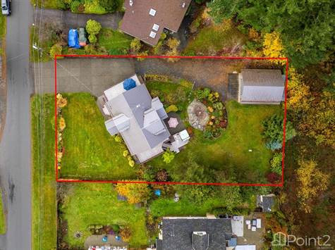 1869 Fern Rd in Houses for Sale in Comox / Courtenay / Cumberland - Image 2