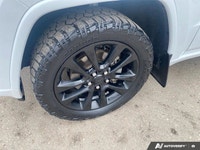 This Jeep Grand Cherokee delivers a Regular Unleaded V-6 3.6 L/220 engine powering this Automatic tr... (image 9)