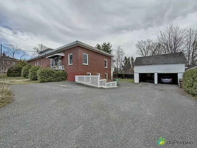 $1,007,000 - Quadruplex for sale in Magog in Houses for Sale in Sherbrooke - Image 3