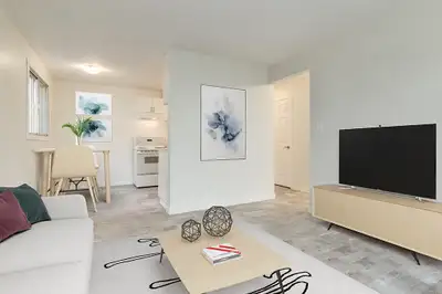 Apartments for Rent near University Of Alberta - Evergreen 2 Apa