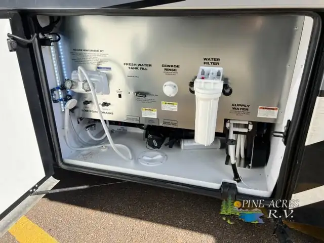 2024 Newmar Ventana 3512 Diesel Pusher in RVs & Motorhomes in Moncton - Image 83