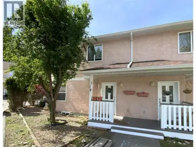 Welcome to a great home for families or first time home buyers. This home features a nice open floor...