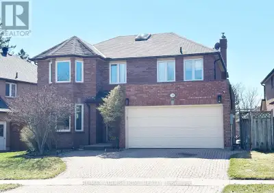 Bright Walk-Out Basement for lease, Seperate Entrance, 3 Bedrooms, 1 Full Bathroom, Private Kitchen,...