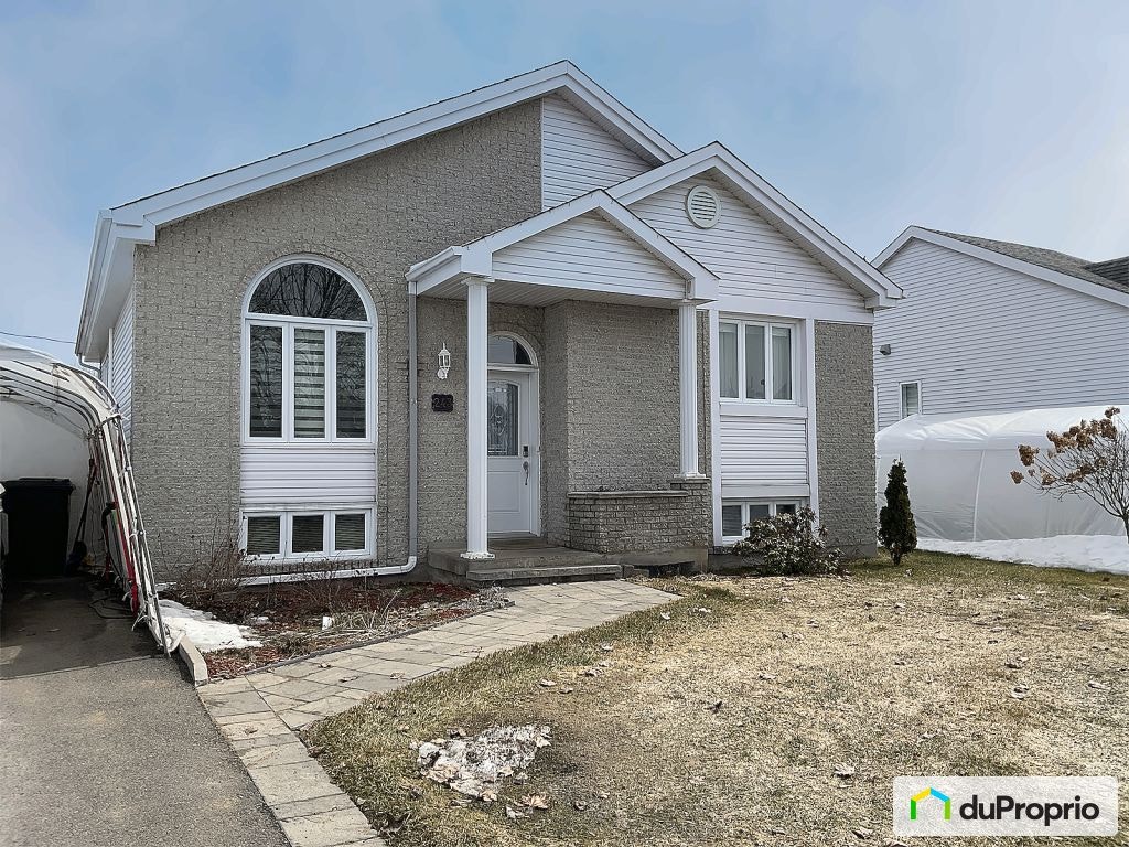 $644,900 - Bungalow for sale in Terrebonne (Lachenaie) — photo 1