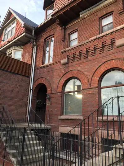 Brand New kitchen & appliances, private balcony, walk in shower, flatscreen TV, Bike Lock, walking d...