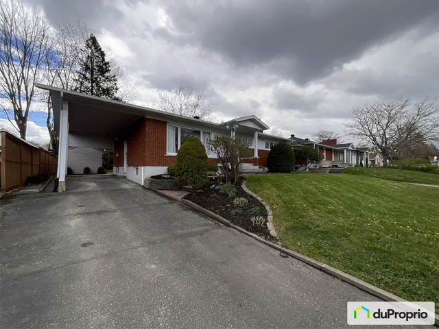 $517,000 - Bungalow for sale in Sherbrooke (Mont-Bellevue) — photo 2