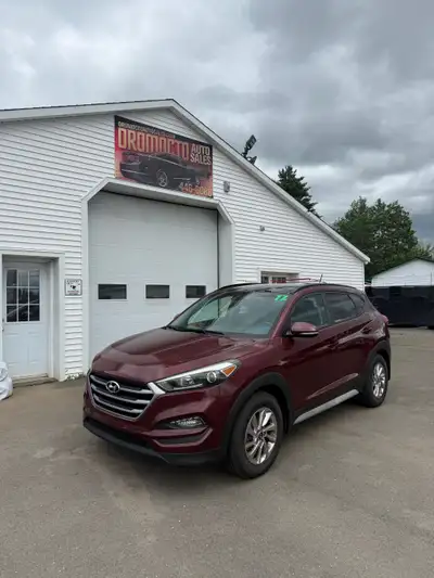 Introducing the 2017 Hyundai Tucson FWD 4dr 2.0L SE Automatic, the perfect combination of style and...