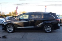 The Toyota Sienna HYBRID LE 8-Passenger Family Ready & Fully Loaded! Looking for a reliable, spaciou... (image 3)