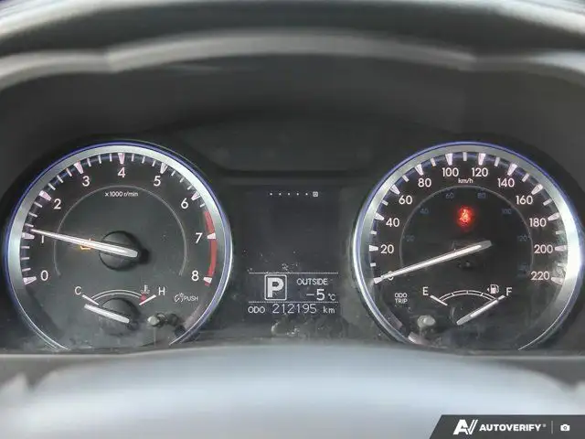 2015 Toyota Highlander LE | Heated Seats | AWD | Power Tailgate in Cars & Trucks in London - Image 19