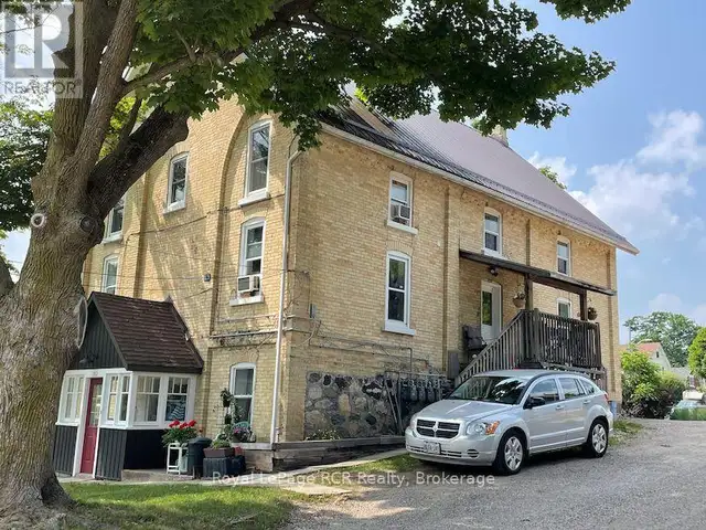 182 12TH STREET Hanover, Ontario in Houses for Sale in Owen Sound - Image 4