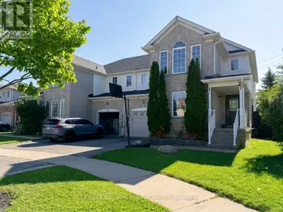 (Interior photos coming soon).Welcome to 111 Bentley Crescent, an exceptional 3-bedroom, 4-bathroom...