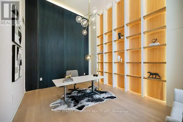 207 Ellerslie Avenue Toronto (Willowdale West), Ontario, photo 2 of 4