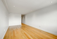 Renovated Akelius studio apartment for rent. Located near Sherbrooke in the Milton Park neighborhood... (image 4)