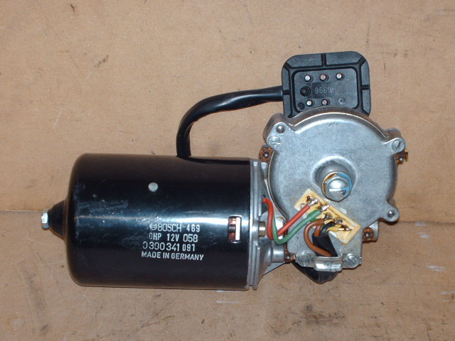 MERCEDES "S-class" (W126) WIND-SHIELD WIPER MOTOR in Other Parts & Accessories in City of Toronto - Image 2