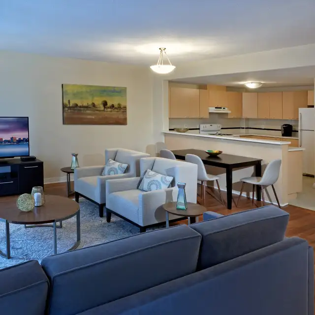 Large 3 Bedroom Across from Public Gardens