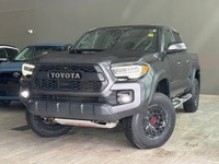 ADAPTIVE CRUISE CONTROL, BACK-UP CAMERA, HEATED FRONT SEATS Pondering the call of unbeaten paths or... (image 5)