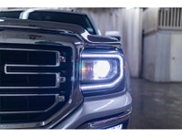 **ACCIDENT FREE - MECHANICALLY CERTIFIED** 106,279 KM This 2018 GMC Sierra 1500 4x4 Crew Cab SLE Kod... (image 5)