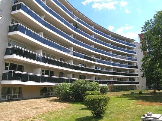 2 Bedroom Apartment for Rent - 7 Elizabeth Street North 3