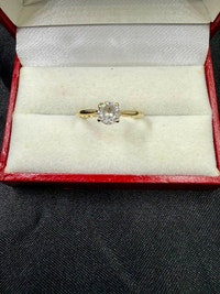 Women's 10K Gold Ring w Cubic Zirconia~Size 8 1/4 Hamilton Ontario Preview