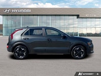 The advertised vehicle price is based on a promotional finance offer. Customers who purchase the veh... (image 5)