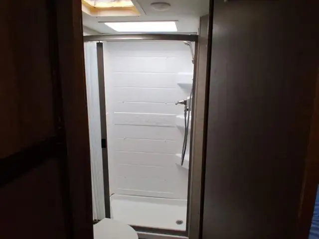2023 Thor Motor Coach Chateau 22B in RVs & Motorhomes in Kelowna - Image 11